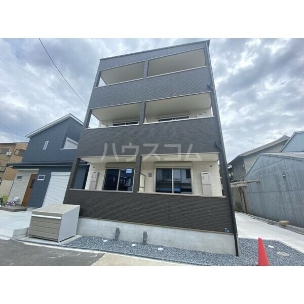 ���{��^�s�{�O���P�j