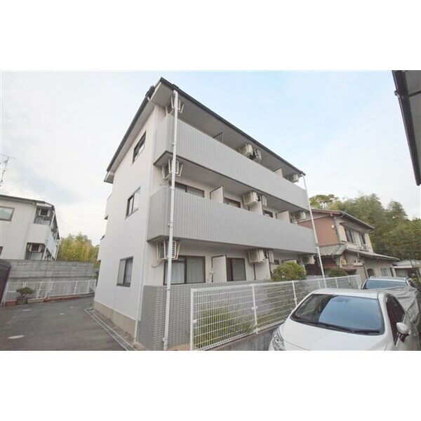 ���{���ʎs�����ԒJ���T���ڂP�j