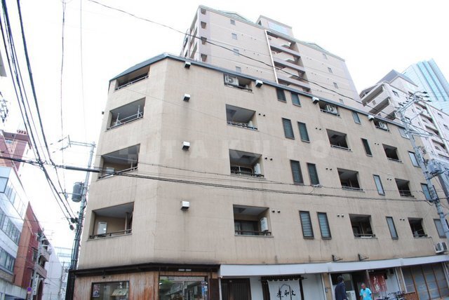 ���{���s����]�˖x�R���ڂP�j