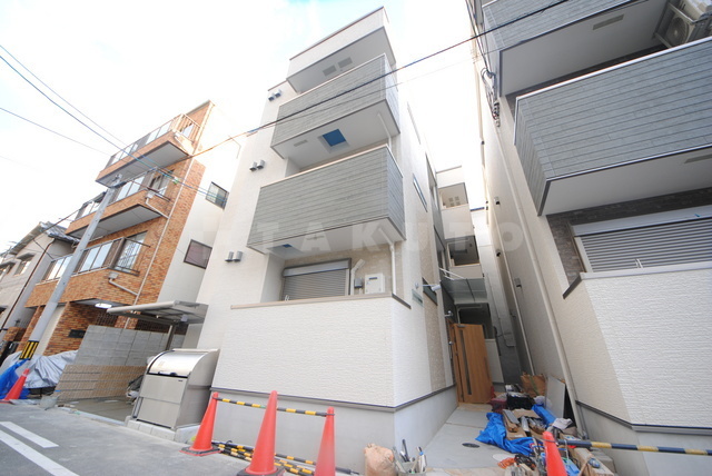 ����d�S�{���@��]�w�i�k��8���j