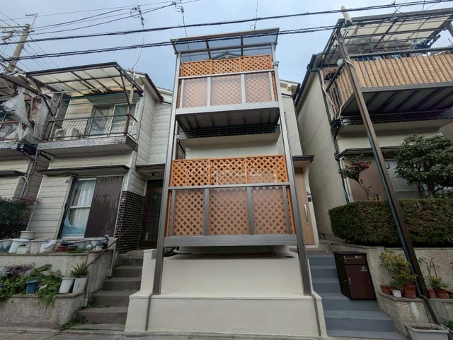 ���{����s�����ʂP���ڂR�c�j