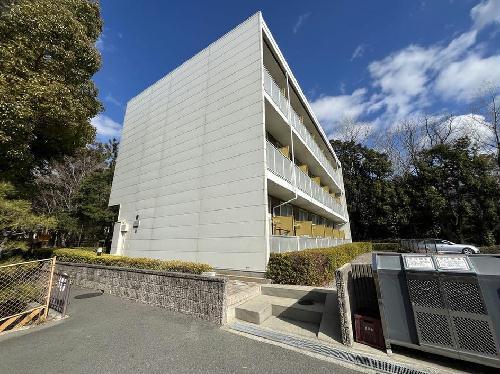 ���{�L���s�Ҍ��R���P�j