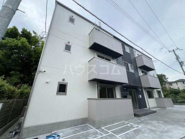 �i�q���C���{���@���c�w�i�k��9���j