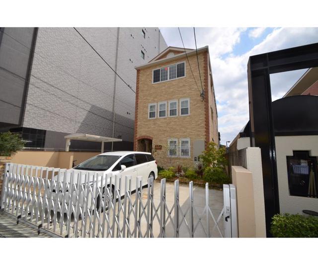 ���{��؎s�����𒬂P�q