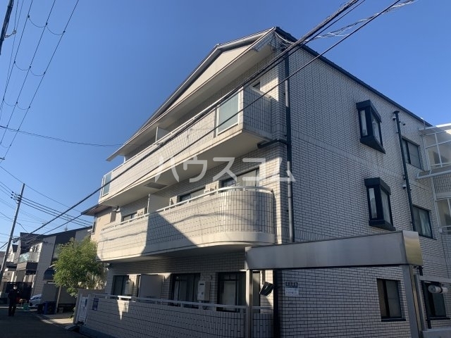 ���{�L���s�痢���P���ڂR�c�j