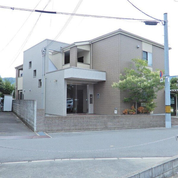 ���{�r�c�s�F�ے��P�k�c�j