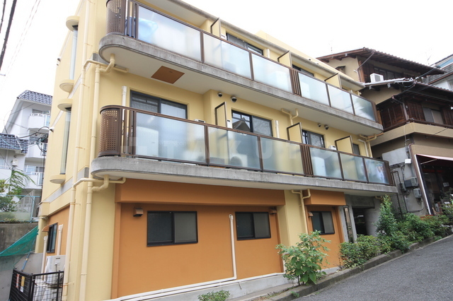 ���{���c�s�痢�R���P���ڂP�q