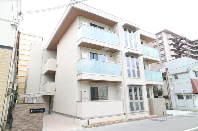 ���{���s�铌��֖ڂS���ڂP�k�c�j