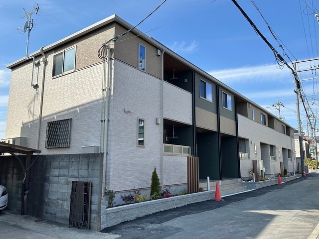 �i�q�В����@���w�i�o�X7�� �E���_����A �k��3���j