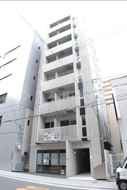 ���{���s����]�˖x�R���ڂP�q