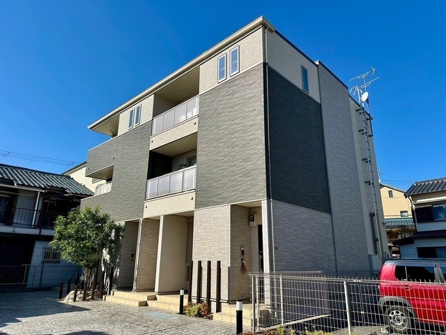 �i�q�В����@�Z���w�i�k��13���j