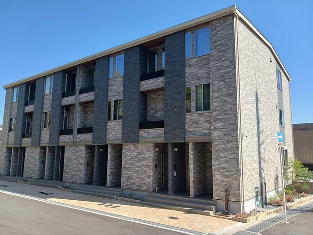 ���{���ʎs�����R���ڂQ�k�c�j