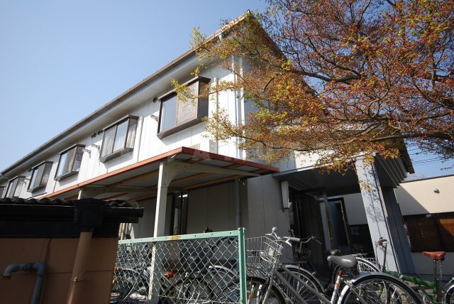 ���{���ʎs�ΊۂR���ڂP�q
