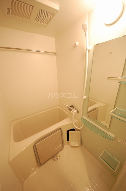 ����3