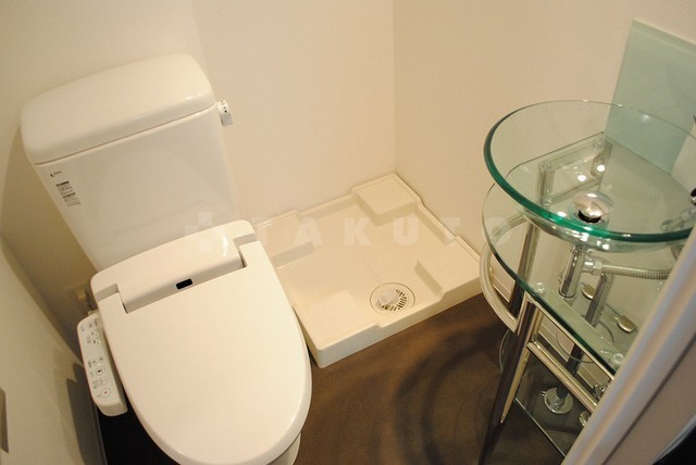 ����17