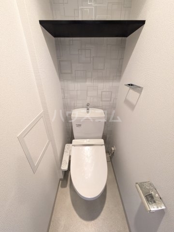 ����4