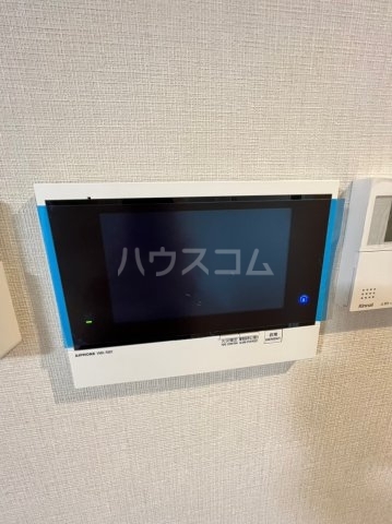 ����10