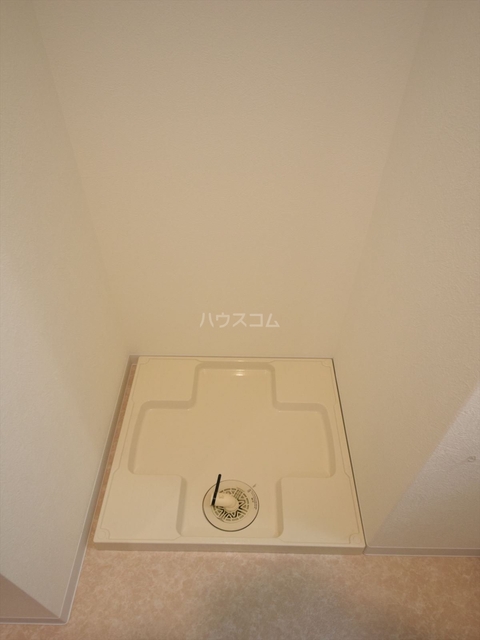 ����17