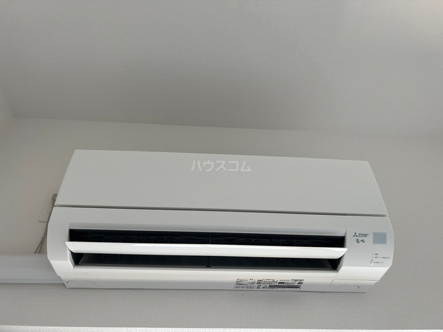 ����12