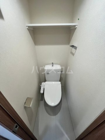 ����4