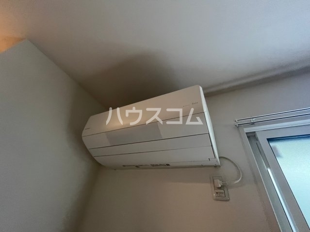 ����7