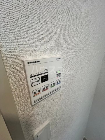����10
