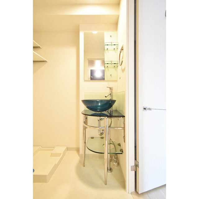 ����8