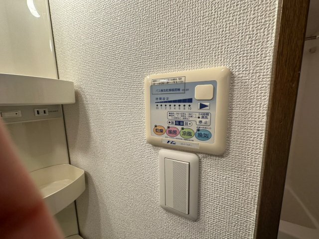 ����14