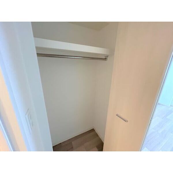 ����7