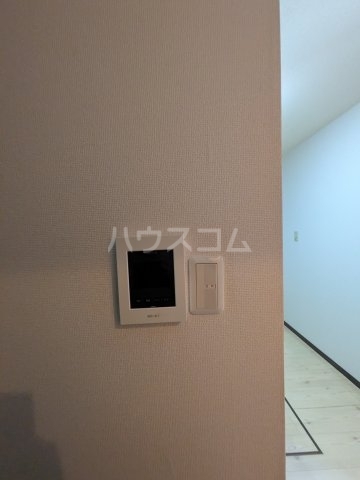 ����26