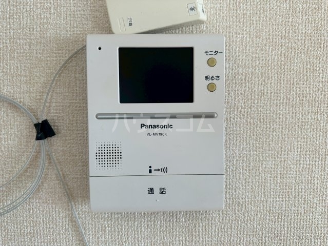 ����10