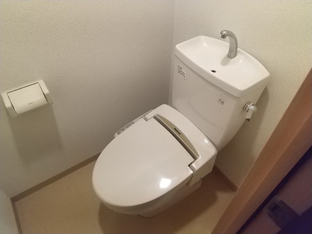 ����10