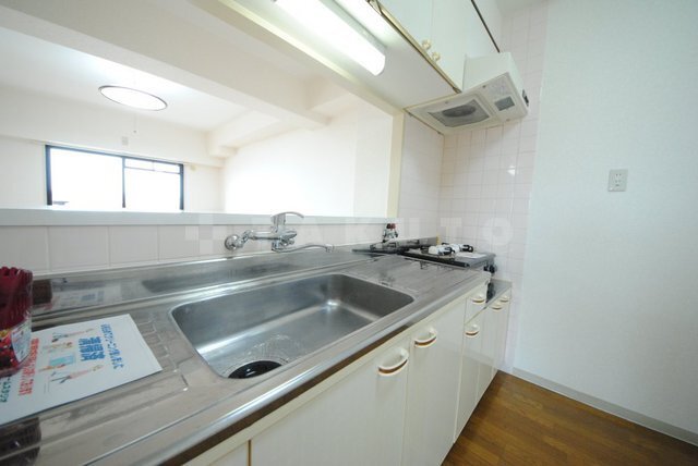 ����14
