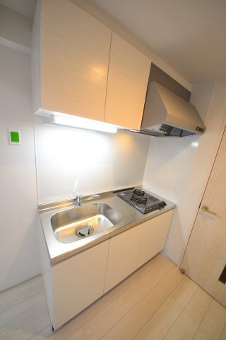 ����19