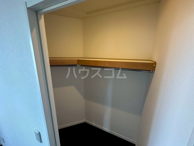 ����19