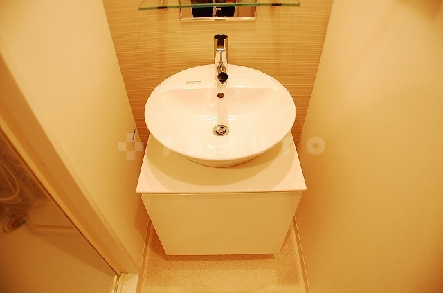 ����5