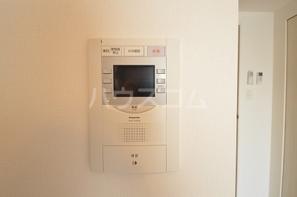 ����13