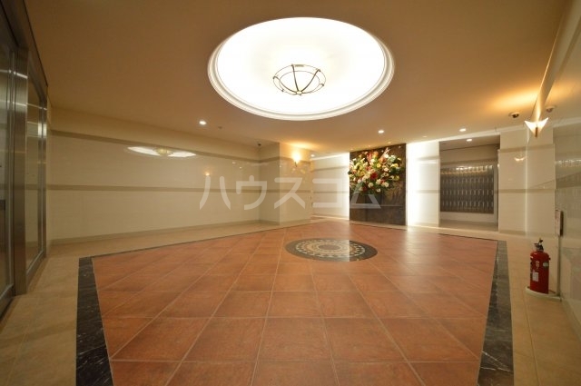 ����20