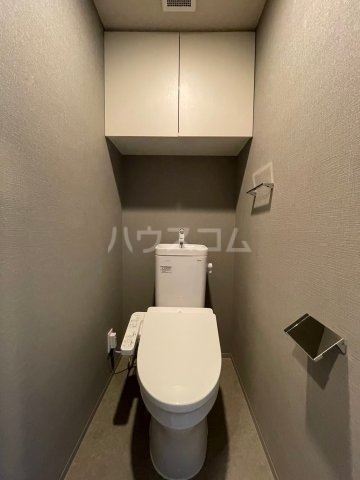 ����4