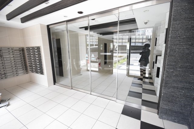 ����13