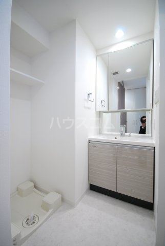 ����5