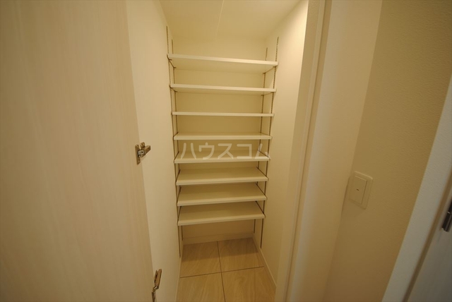 ����10