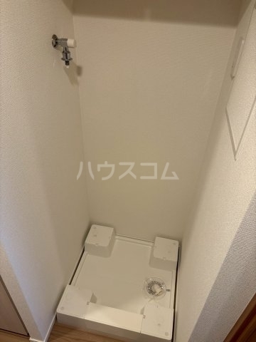 ����11