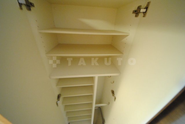 ����6