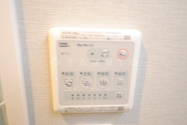 ����13
