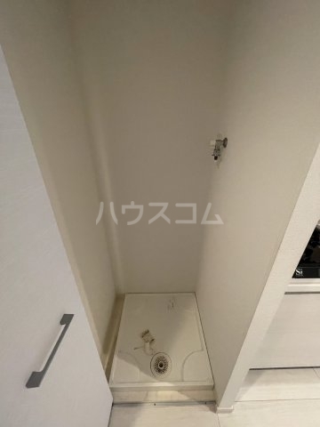 ����8