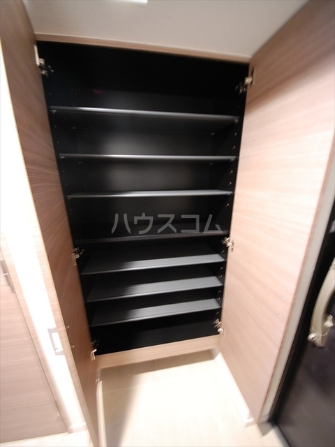 ����14