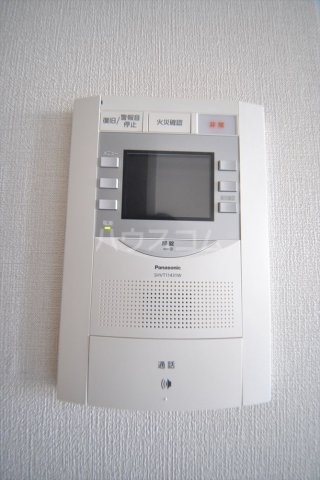 ����8