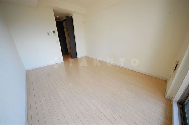 ����11