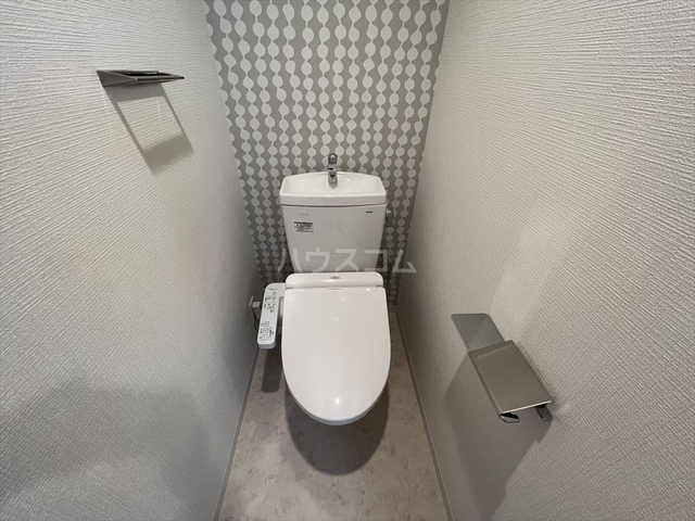 ����13